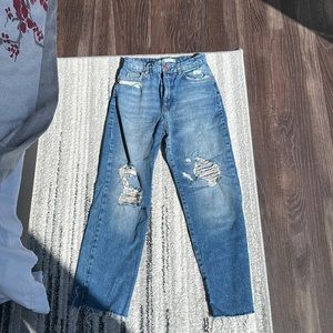 ZARA wide legged cropped ripped denim